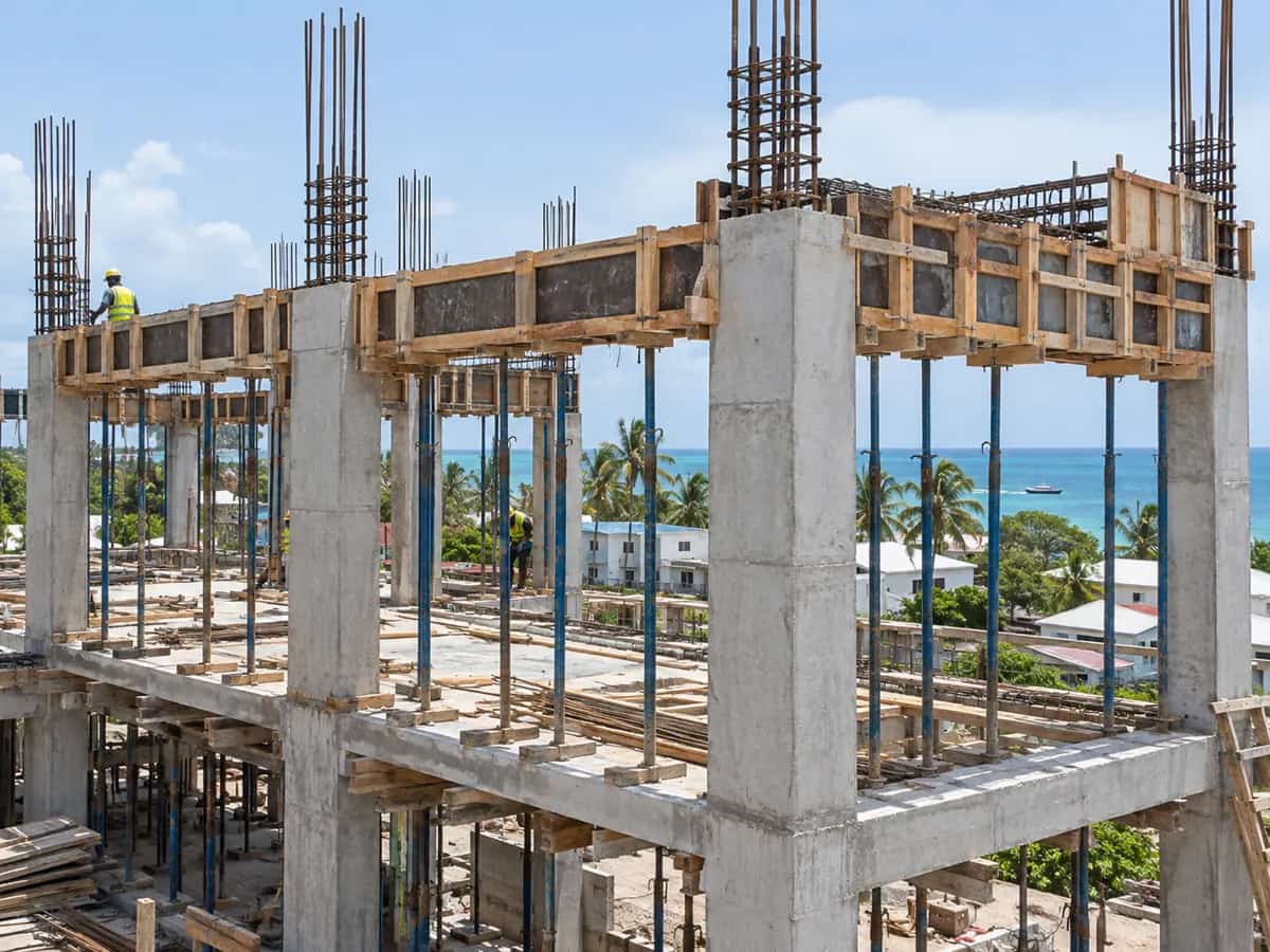 Concrete column and beam construction